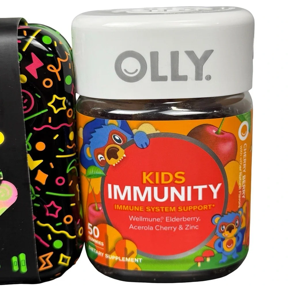 WELLY Glow-In-The-Dark Flex Fabric Bandages‎ OLLY Kids Immunity Gummies